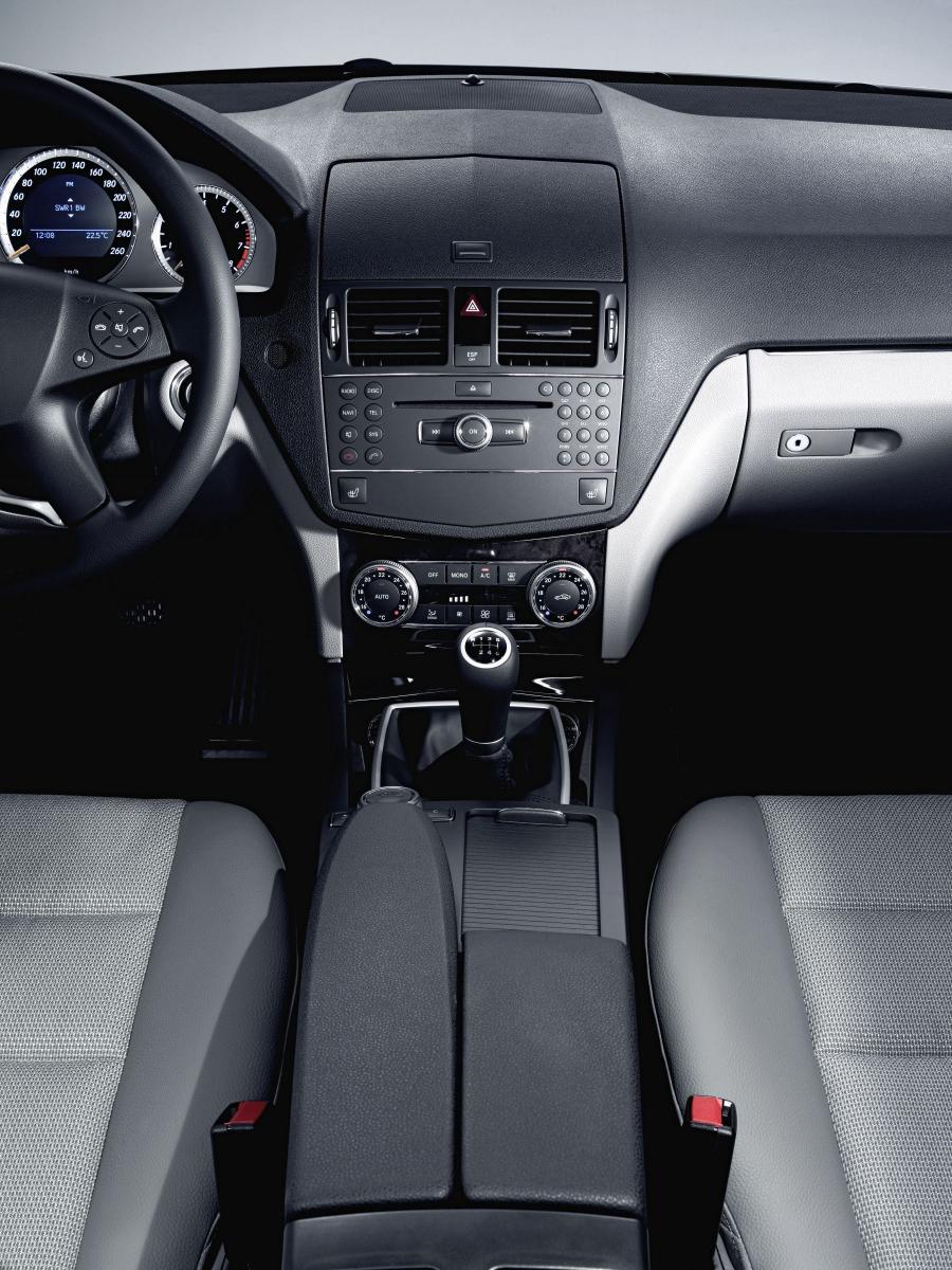  Mercedes-Benz C-Class 2007 года  (фото 343 из 413)